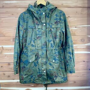 Windsor Army Green Camouflage/Roses Jacket, Adjustable waist Women's Size M‎